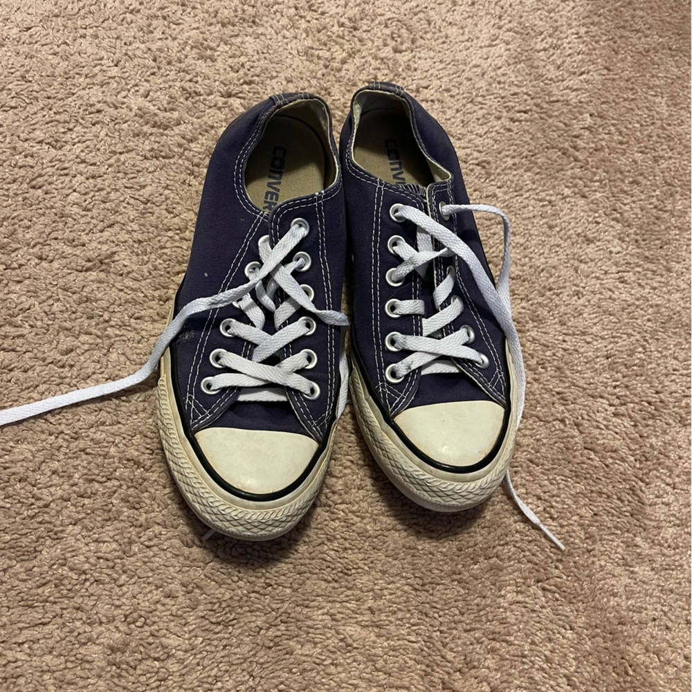 Converse sneaker for women